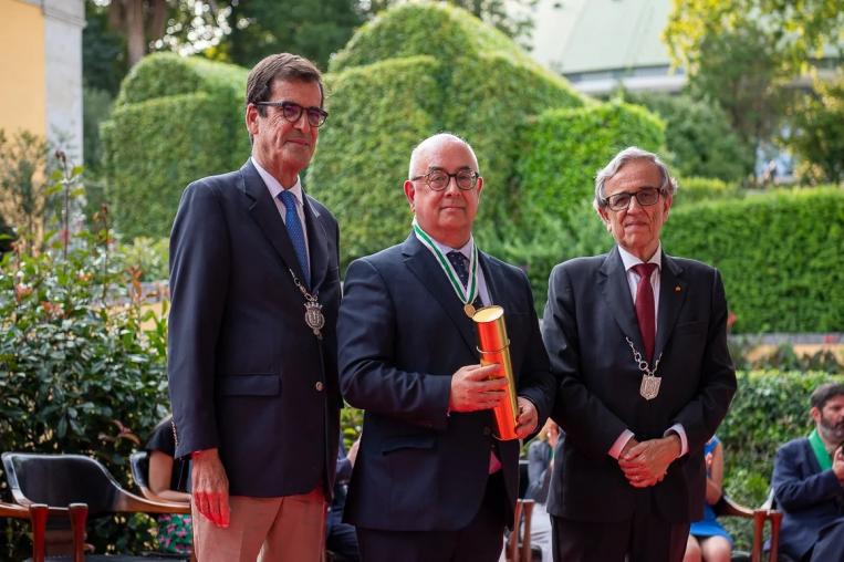 Prof. Doutor Azeredo Lopes - Medalha de Honra