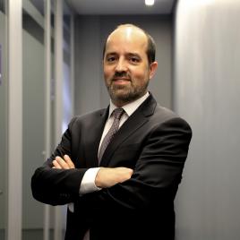 Faculty - Professor Manuel Fontaine Campos